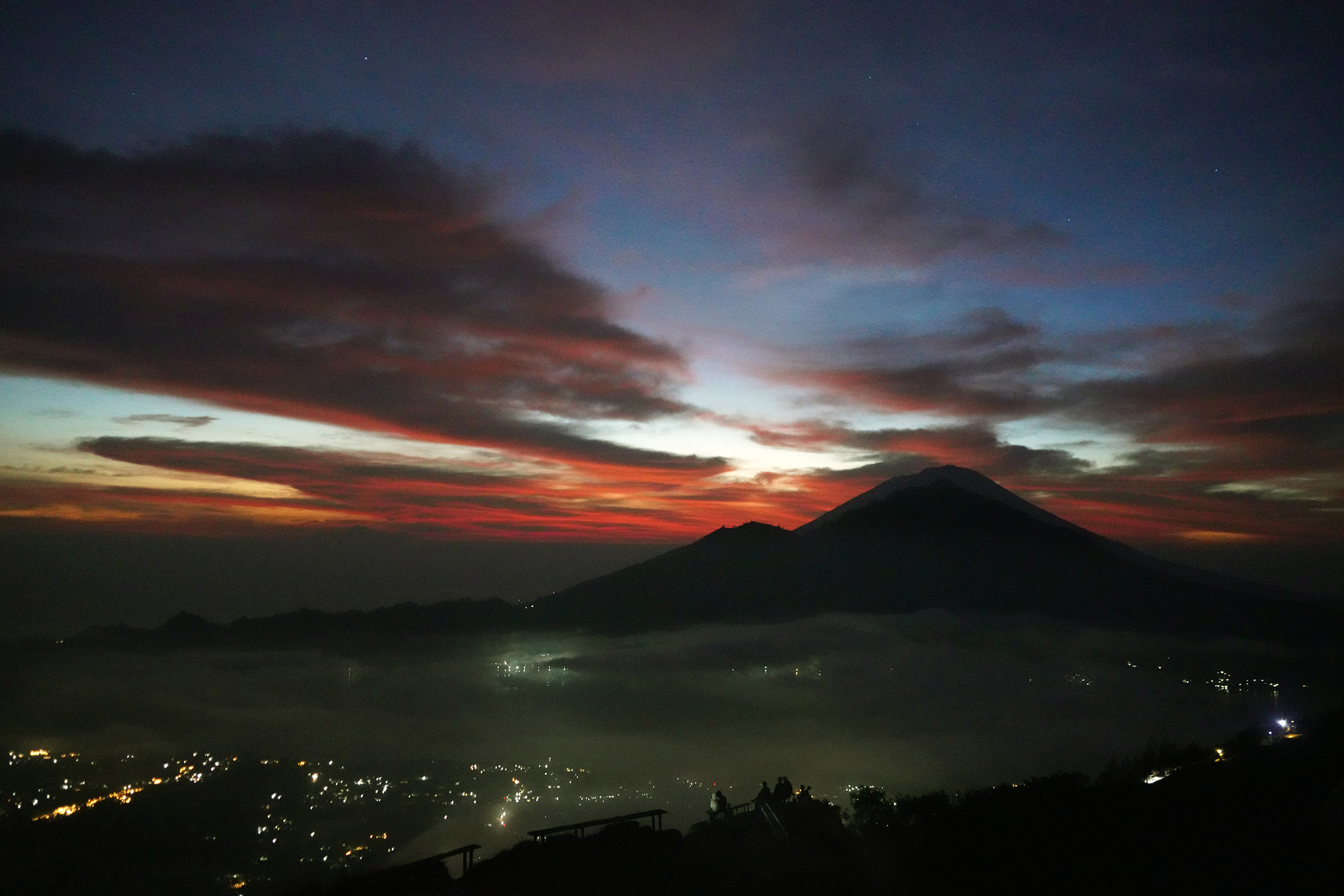 Ascension du Mont Batur à la pointe du jour