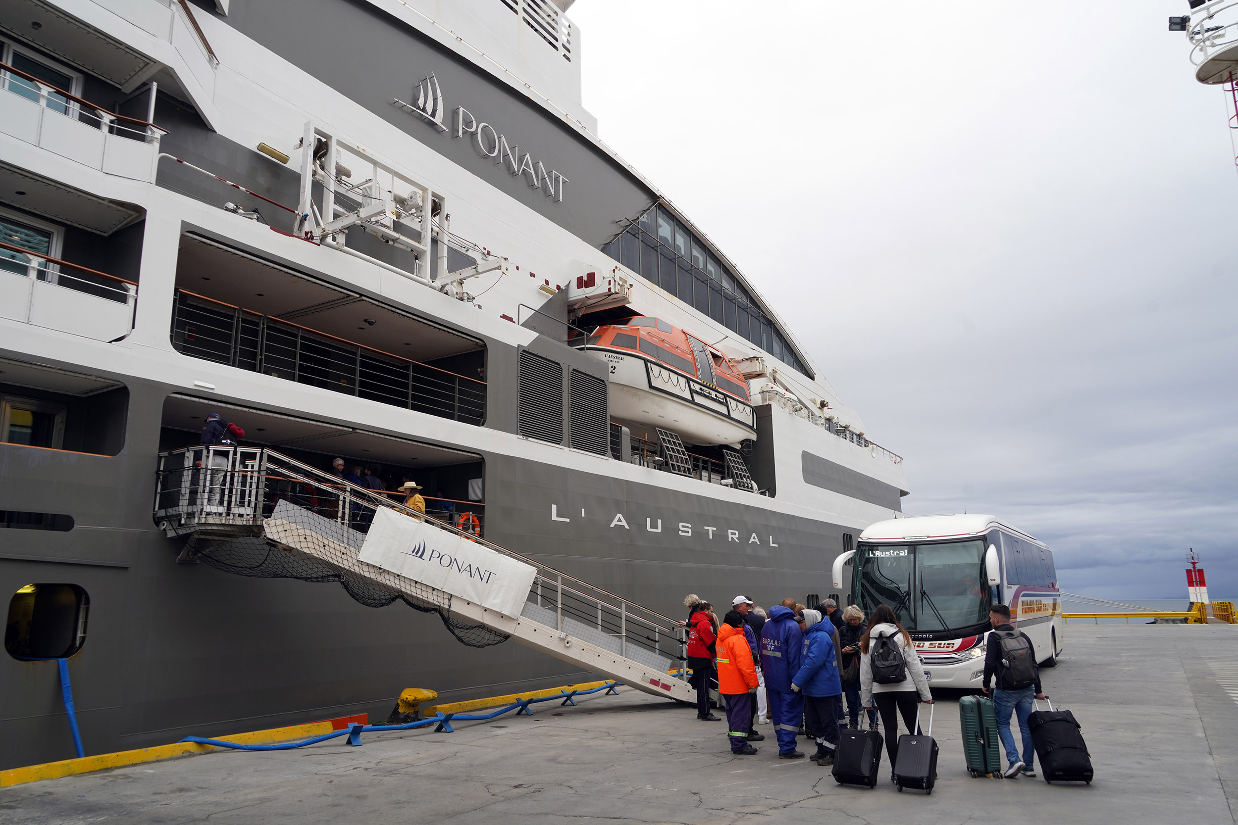 Embarquement sur l'Austral