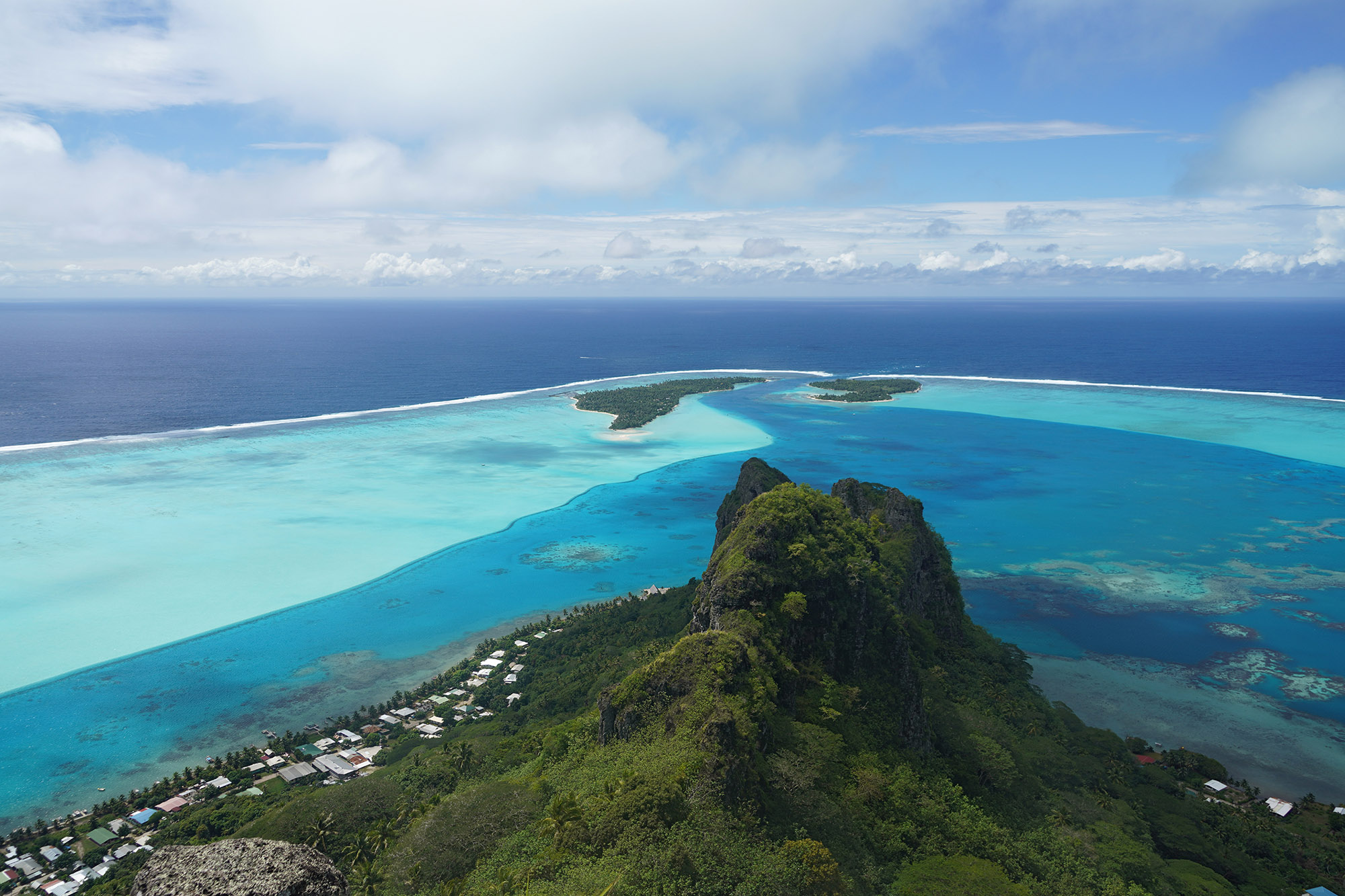 La passe Onoiau vue Mont Teurufaatiu (380m)