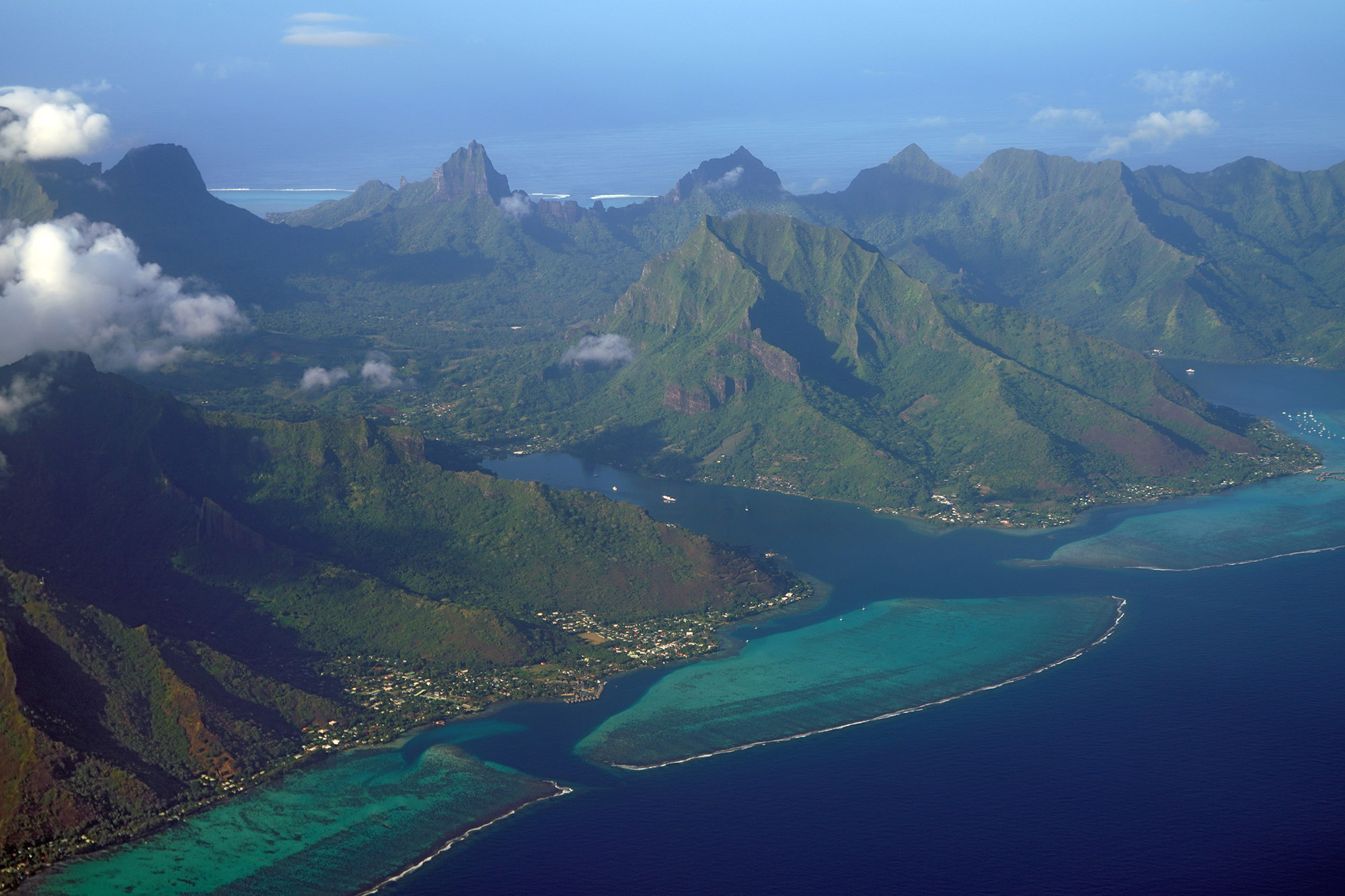 Baie de Cook et  baie d'Opunohu - Ile de Moorea