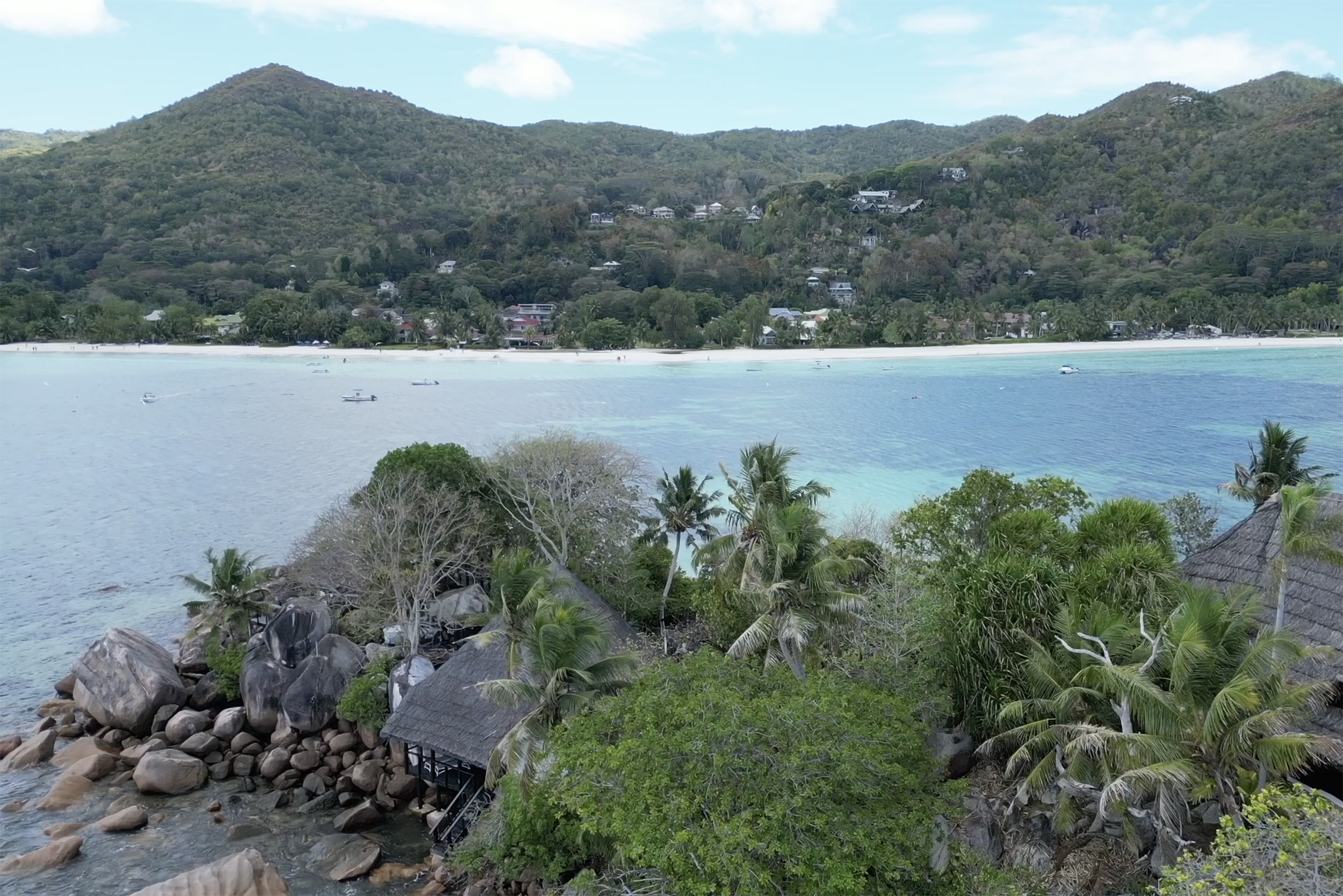 Anse Volbert ou Côte d'or sur l'ile Praslin des Seychelles