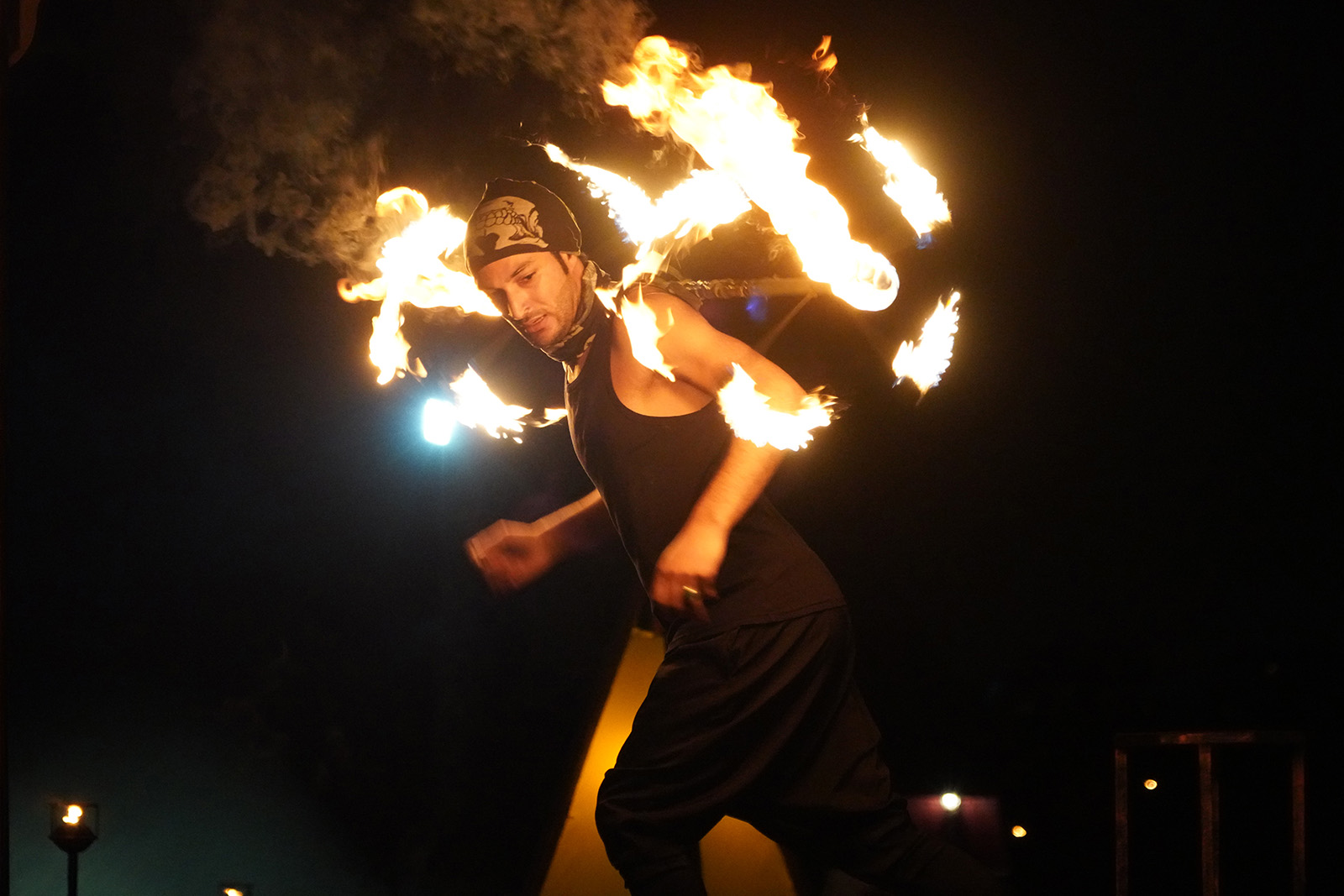 Cracheur de flammes à Dubaï