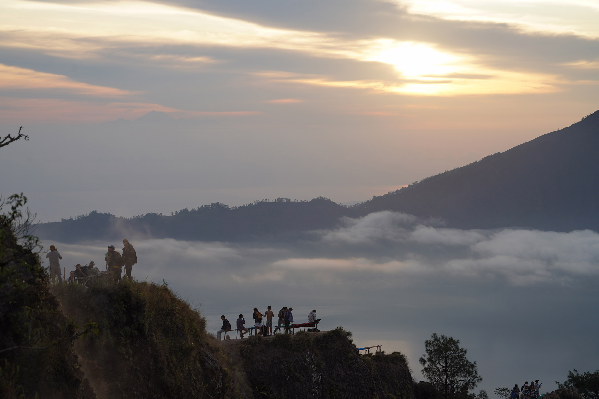 Lever de soleil sur le mont Agung, volcan sacré de Bali