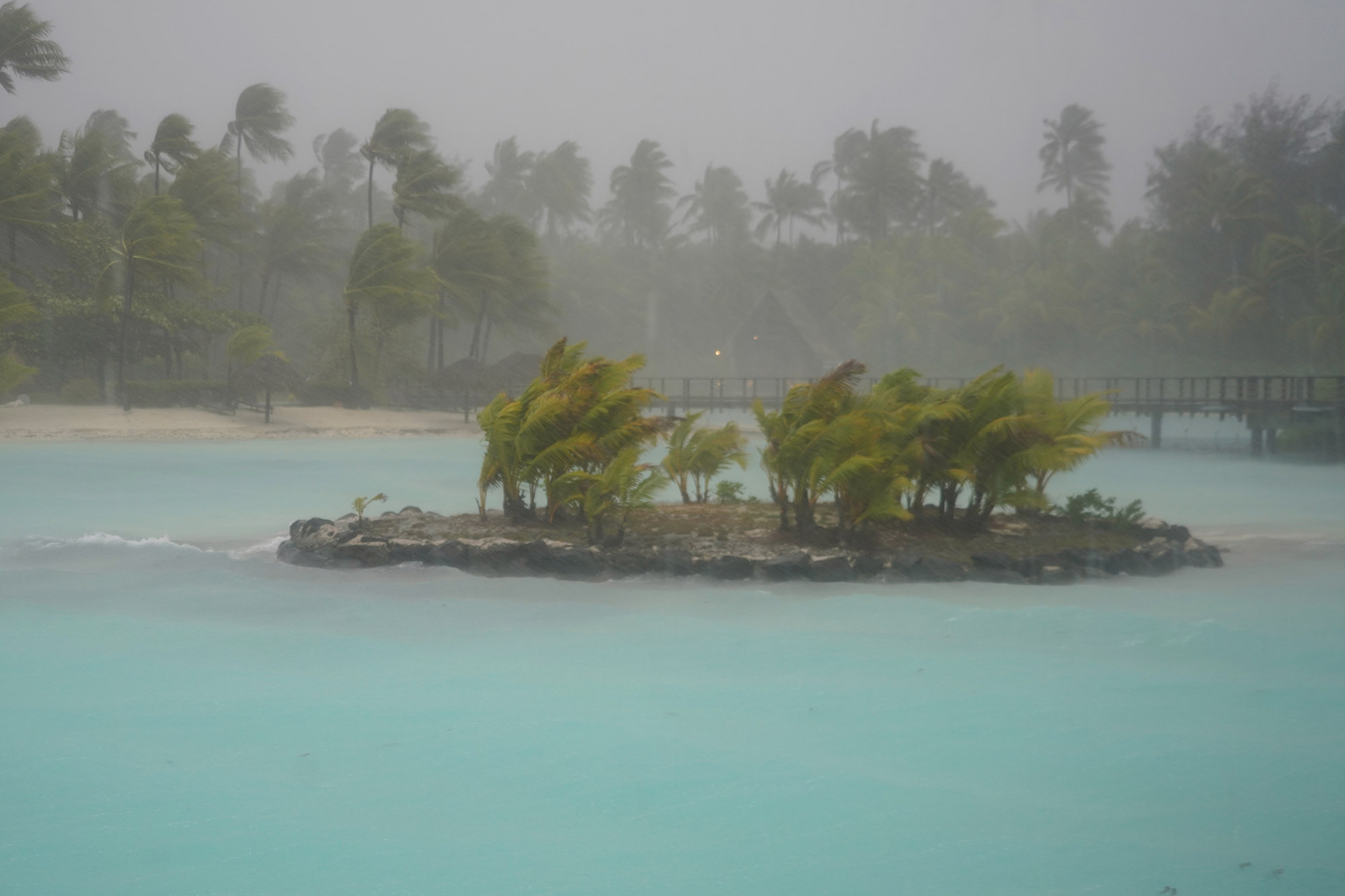 Dépression tropicale sur Bora-Bora