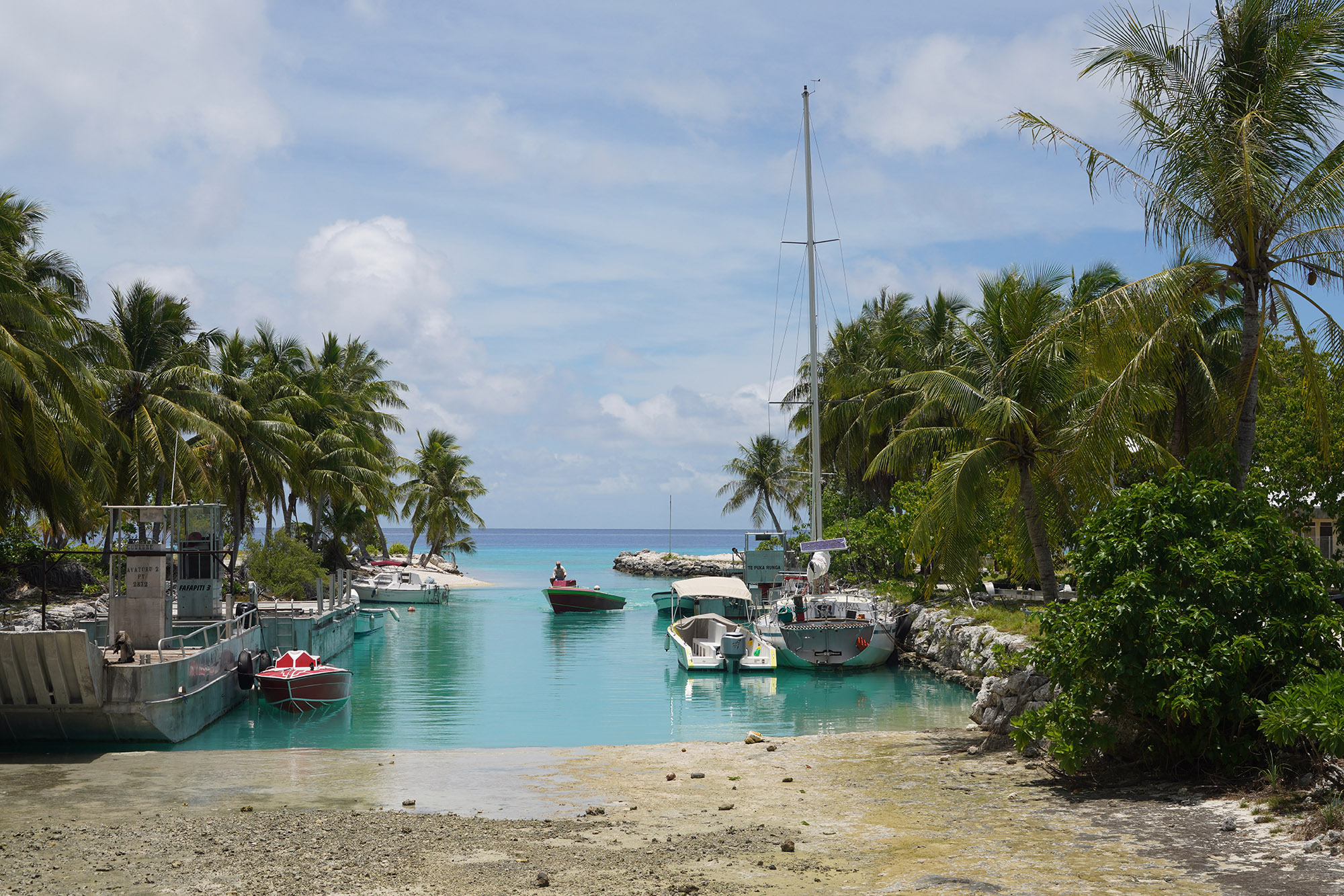 Entre la passe de Tiputa et le village de d'Avatoru