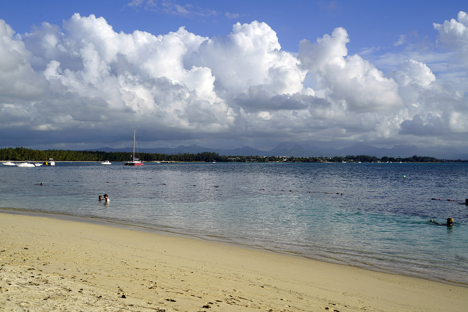 Ile Maurice 17 438